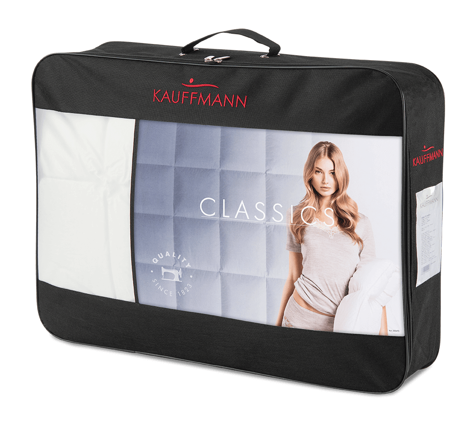 KAUFFMANN Elegance 700 Daunendecke in Verpackung mit Modellbild, hochwertige europäische Daunen, luxuriöse Schlafqualität.