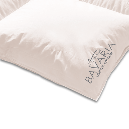 Luxurious Kauffmann Bavaria Limited Edition Daunendecke with quality goose down filling from Bavaria.